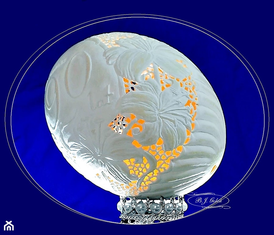 Jajko rzeźbione - Lilie - zdjęcie od Ażurowe pisanki rzeźbione - Egg art