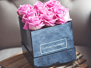 Kwiaty w pudelku - zdjęcie od Luxury-Flowers