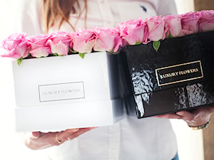 Black&white big box - zdjęcie od Luxury-Flowers