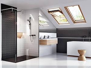 Aranżacje - Duża na poddaszu jako pokój kąpielowy z dwoma umywalkami łazienka z oknem - zdjęcie od Ceramstic