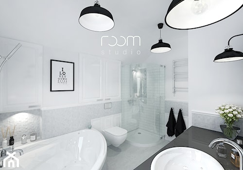 Łazienki w bieli - Duża łazienka - zdjęcie od ROOM STUDIO