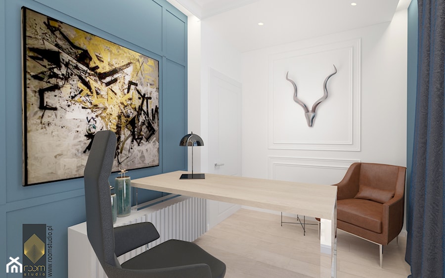 Ołtaszyn - Projekt domu - Małe z zabudowanym biurkiem białe niebieskie biuro, styl glamour - zdjęcie od ROOM STUDIO