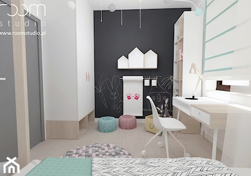 Dziewczęce pokoje - Średni biały czarny pokój dziecka dla nastolatka dla chłopca, styl skandynawski - zdjęcie od ROOM STUDIO
