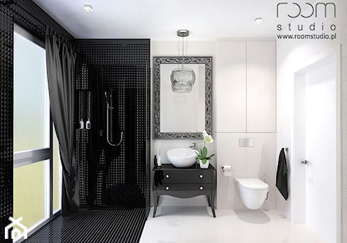 Mieszkanie z akcentami glamour - Średnia z lustrem z punktowym oświetleniem łazienka z oknem, styl glamour - zdjęcie od ROOM STUDIO