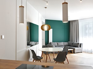 OVO WROCŁAW - Apartament Zielony - Średni biały zielony salon z kuchnią z jadalnią, styl nowoczesny - zdjęcie od ROOM STUDIO