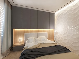 Mieszkanie w Poznaniu - Mała biała z panelami tapicerowanymi sypialnia, styl minimalistyczny - zdjęcie od ROOM STUDIO