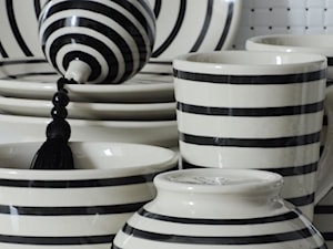 Ceramika w paski - zdjęcie od KOKON HOME