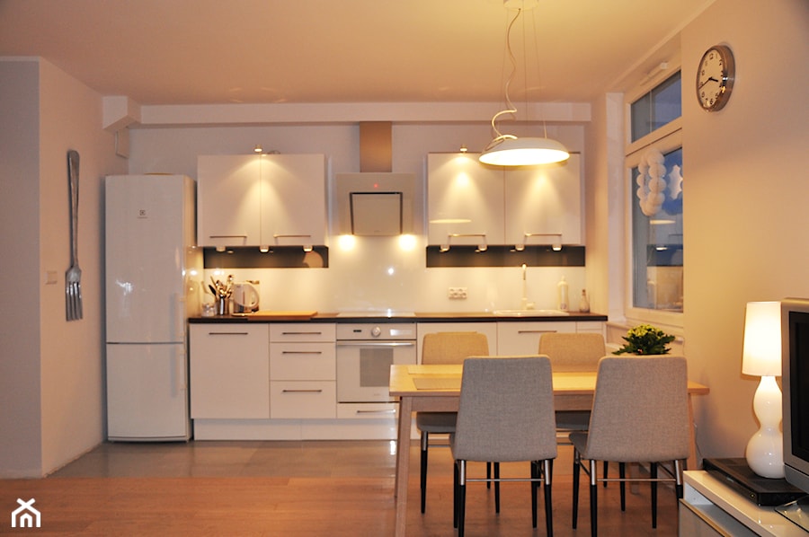 Mieszkanie w Gdyni - Kuchnia, styl skandynawski - zdjęcie od DoMake Design