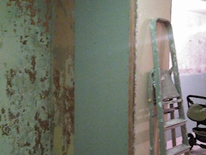 Nowo postawiona ściana (zabudowa wejścia do kuchni) - zdjęcie od Puchatka
