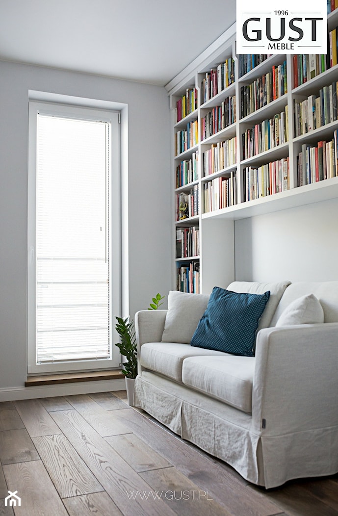 Mieszkanie na Pradze-Południe - Mały biały salon, styl skandynawski - zdjęcie od GUST MEBLE - Homebook