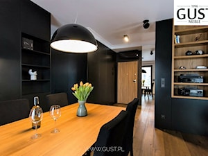 Apartament na Solcu - Średnia czarna jadalnia jako osobne pomieszczenie, styl nowoczesny - zdjęcie od GUST MEBLE
