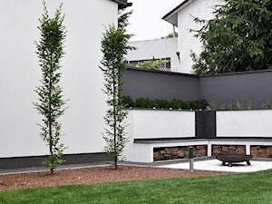 OGRÓD PRZYDOMOWY W WARSZAWIE - Ogród, styl nowoczesny - zdjęcie od Line Design