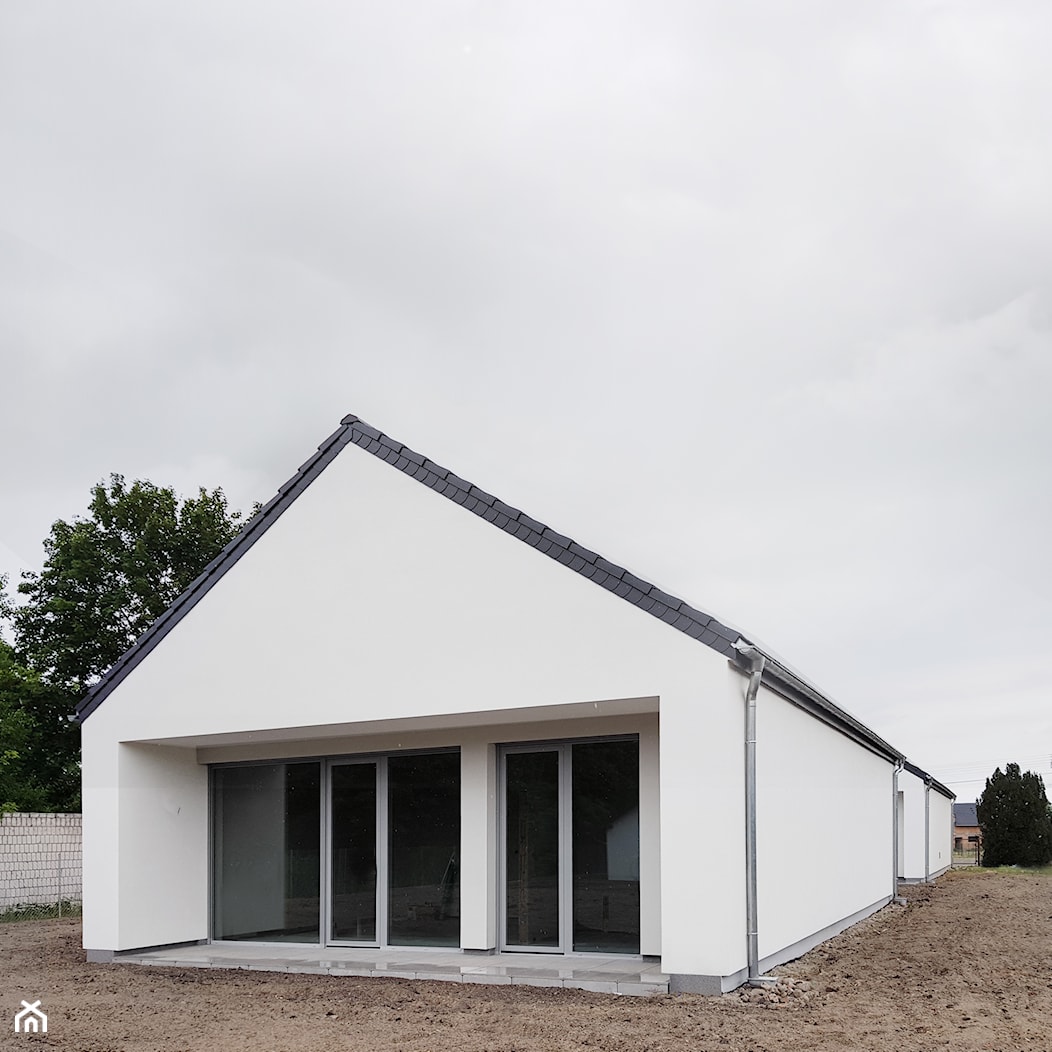 Dom z Tarasami - dach skośny - zdjęcie od PAG - Pracownia Architektury Głowacki - Homebook