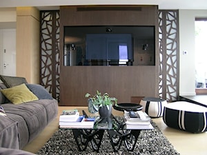 Salon w nowoczesnym apartamencie - zdjęcie od Studio Wnętrz Oranż