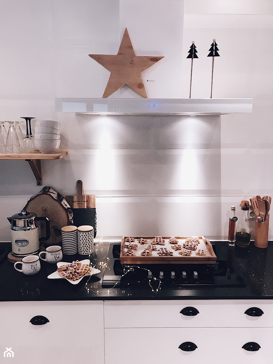Projekt wnętrza kuchennego w kolorze białym z okapem Nidaro White - Kuchnia, styl nowoczesny - zdjęcie od GLOBALO.PL - Ciche i wydajne okapy kuchenne