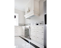 HOUSE LOVES: okap Loteo 80.3 White w kuchni House Loves