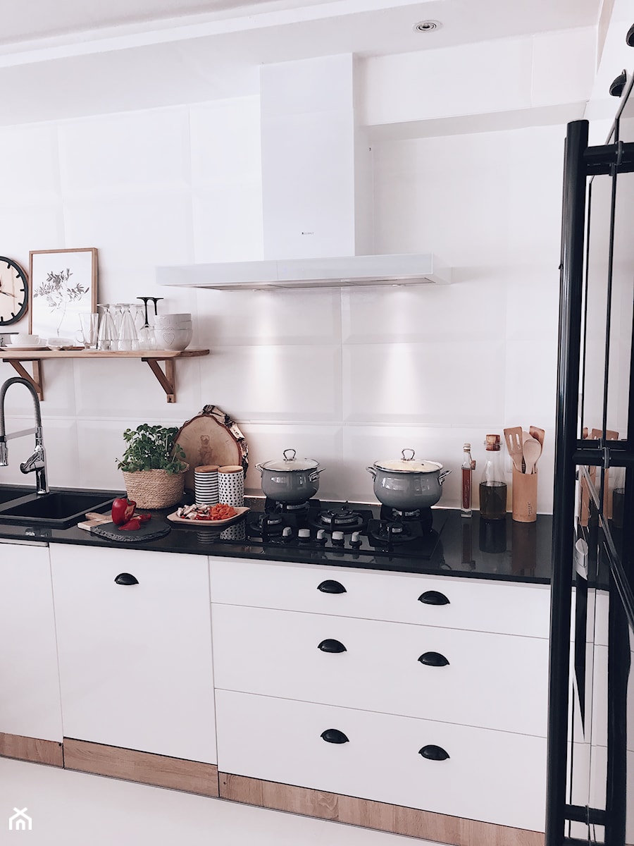 Projekt wnętrza kuchennego w kolorze białym z okapem Nidaro White - Kuchnia, styl nowoczesny - zdjęcie od GLOBALO.PL - Ciche i wydajne okapy kuchenne