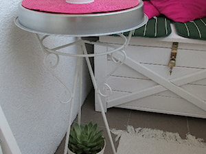 Stolik przerobiony z kwietnika - zdjęcie od Anett Króliś