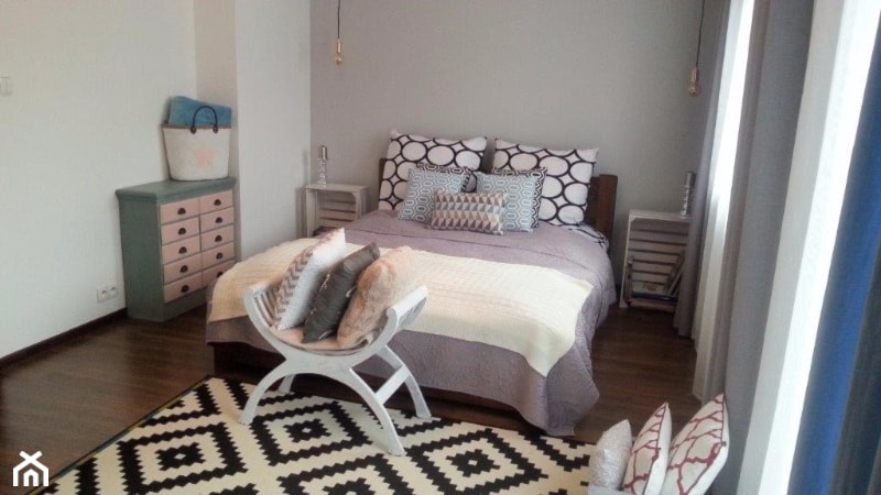 Metamorfoza Sypialni - Średnia biała sypialnia, styl tradycyjny - zdjęcie od Endorfina Wnętrza / My Home Staging