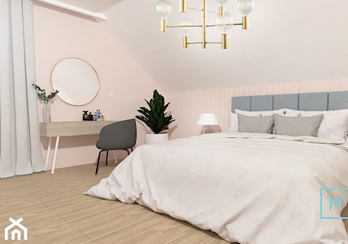 Błękit w pełni -sielsko i Skandynawsko - Średnia beżowa biała sypialnia na poddaszu, styl skandynawski - zdjęcie od MdoKwadratu