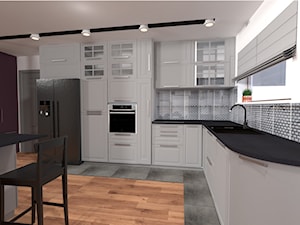Mieszkanie w fiolecie Pantone 2018 - Duża otwarta z kamiennym blatem biała z zabudowaną lodówką z nablatowym zlewozmywakiem kuchnia w kształcie litery l z oknem, styl glamour - zdjęcie od MdoKwadratu
