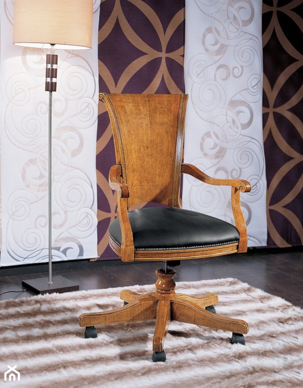 Fotel gabinetowy z drewnianym oparciem - zdjęcie od Green Valley Meble Premium