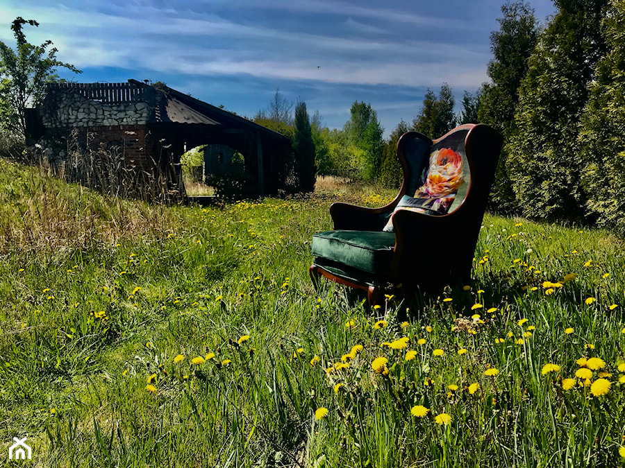 Fotel Uszak w otoczeniu przyrody - zdjęcie od Green Valley Meble Premium