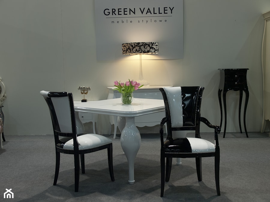 Krzesła i stoły Glamour - zdjęcie od Green Valley Meble Premium