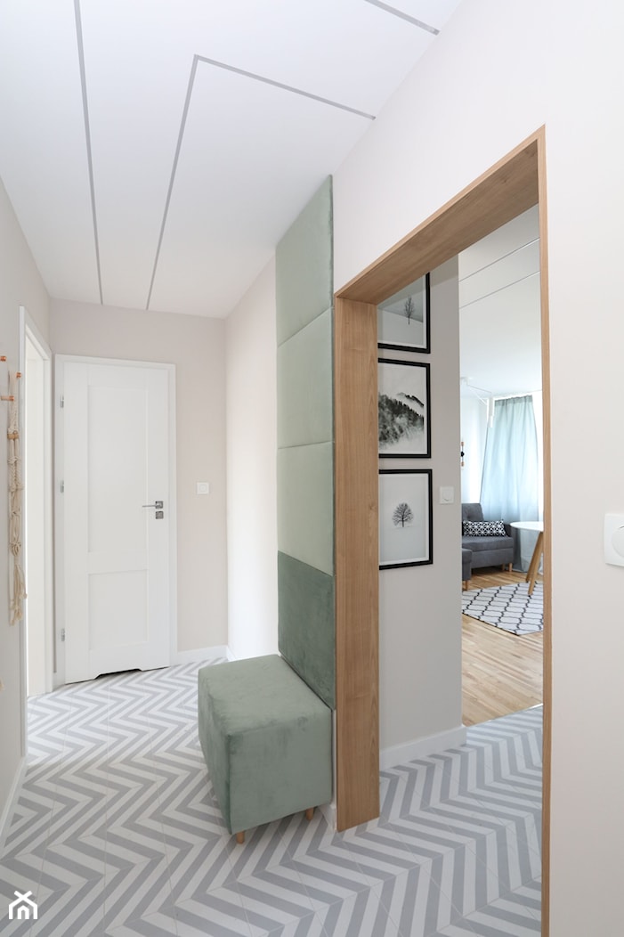 Ciepłe mieszkanie 3 pokojowe - Hol / przedpokój - zdjęcie od Latre DESIGN - Homebook