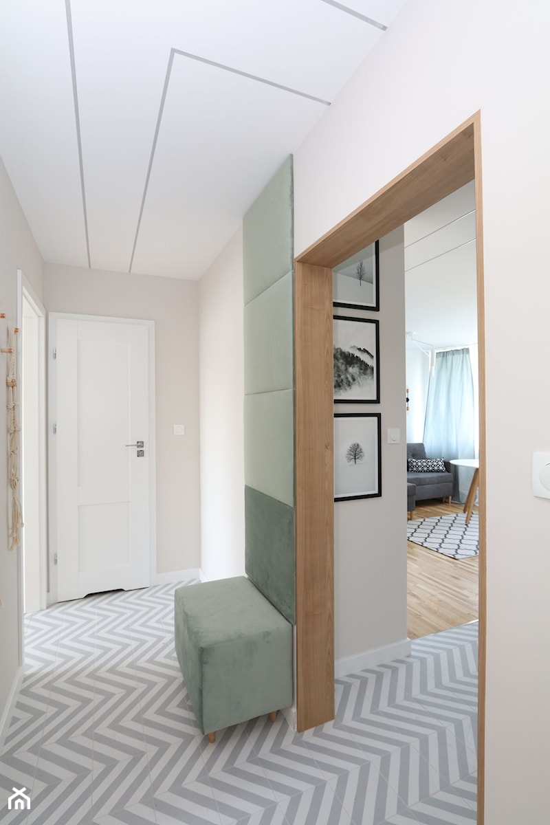 Ciepłe mieszkanie 3 pokojowe - Hol / przedpokój - zdjęcie od Latre DESIGN