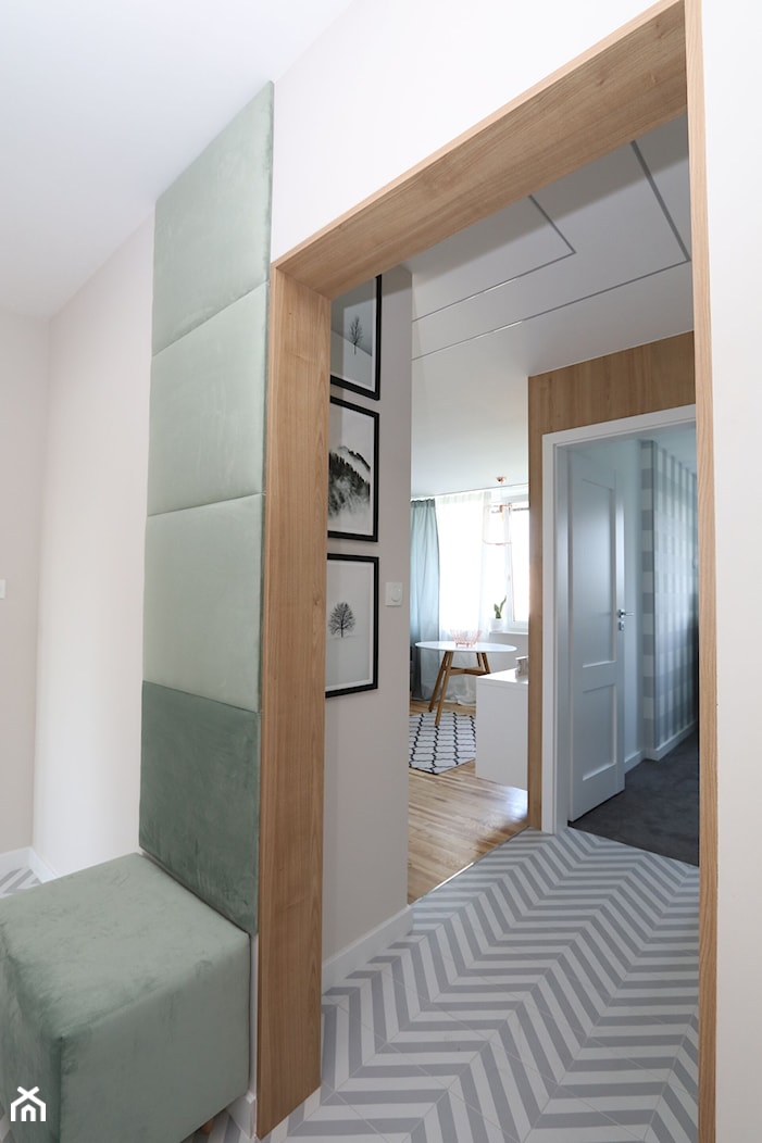 Ciepłe mieszkanie 3 pokojowe - Hol / przedpokój - zdjęcie od Latre DESIGN - Homebook