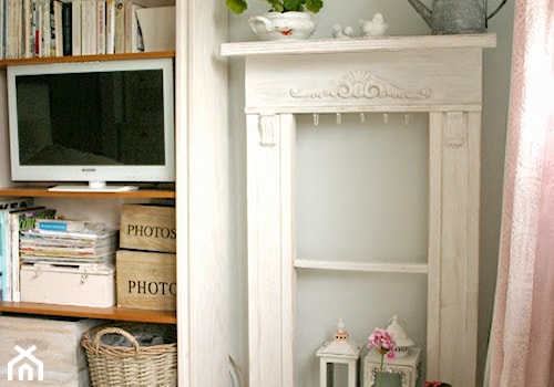 Salon - Mały szary salon, styl rustykalny - zdjęcie od Joanna Bryk - My little white home