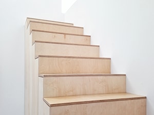 schody ze sklejki - zdjęcie od be3 pracownia projektowa