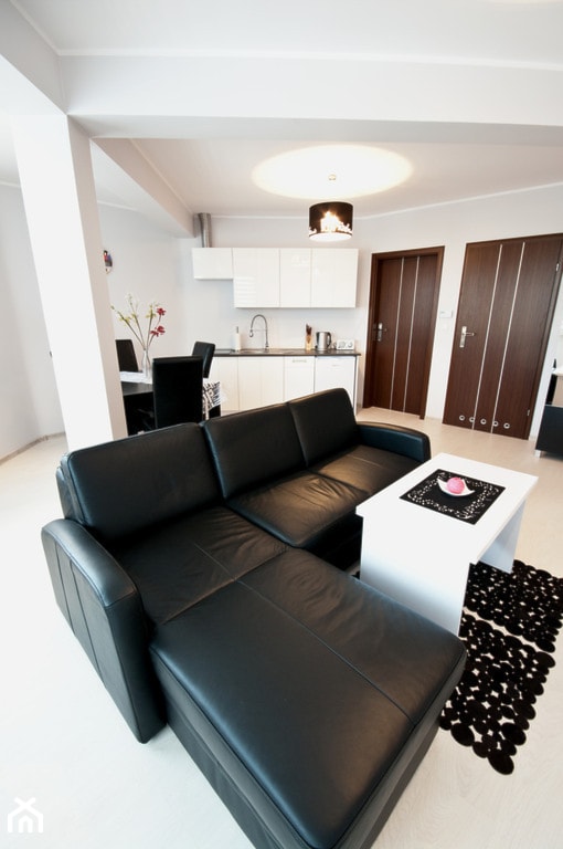 Apartament nad morzem 2 - Salon, styl nowoczesny - zdjęcie od I&E DESIGN