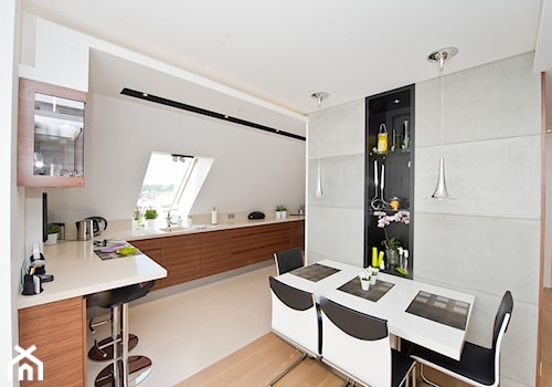 Apartament Gdańsk - Średnia szara jadalnia w kuchni, styl nowoczesny - zdjęcie od B-loft beton dekoracyjny