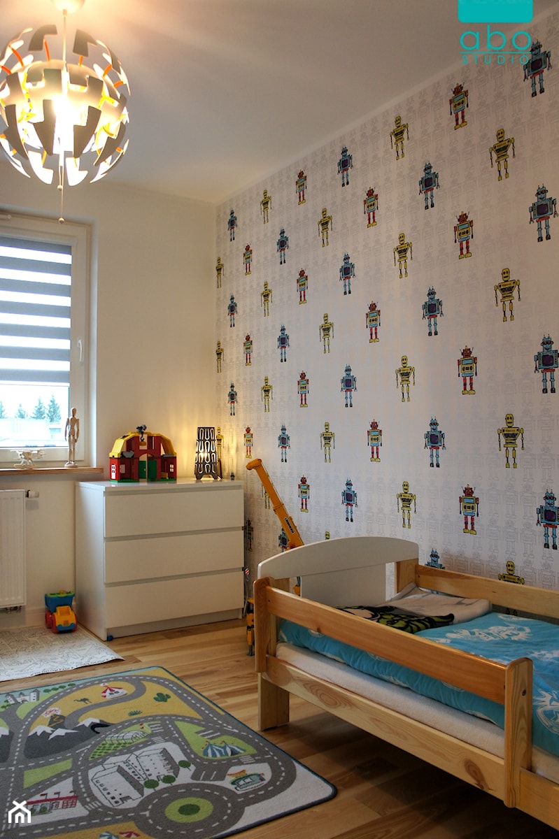 apartament 2+2 - Średni beżowy pokój dziecka dla dziecka dla chłopca, styl nowoczesny - zdjęcie od abostudio