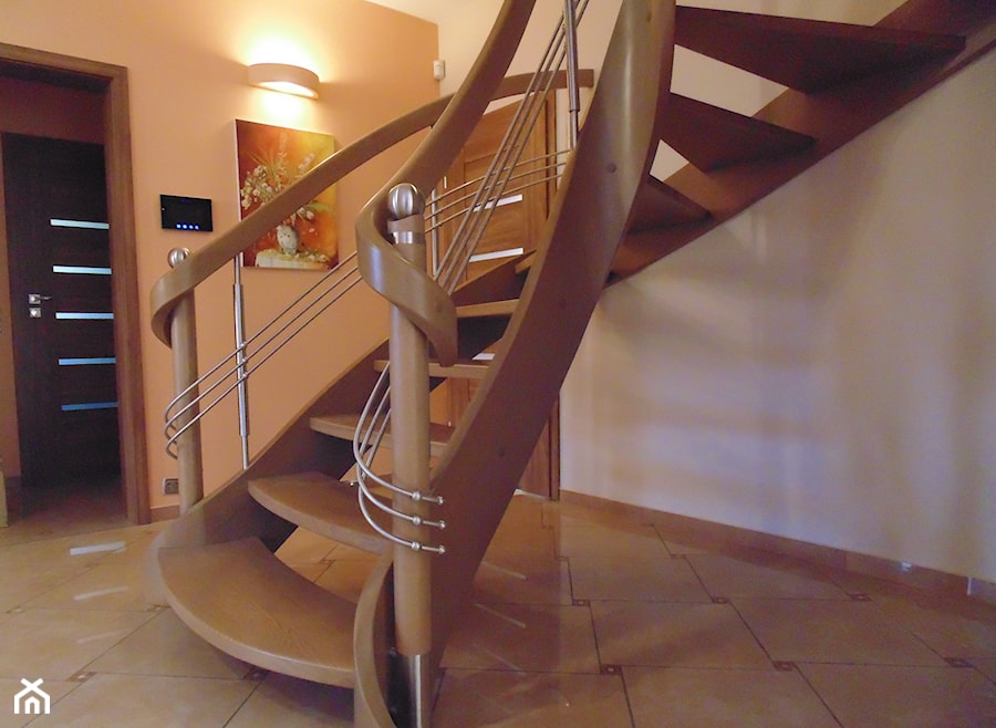 Schody zabiegowe - zdjęcie od LEGAR - stolarstwo, schody i podłogi z drewna