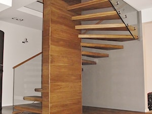 Schody wspornikowe - zdjęcie od LEGAR - stolarstwo, schody i podłogi z drewna