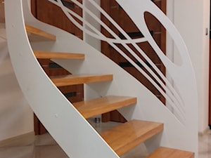 Schody w nowoczesnym stylu. LEGAR - zdjęcie od LEGAR - stolarstwo, schody i podłogi z drewna