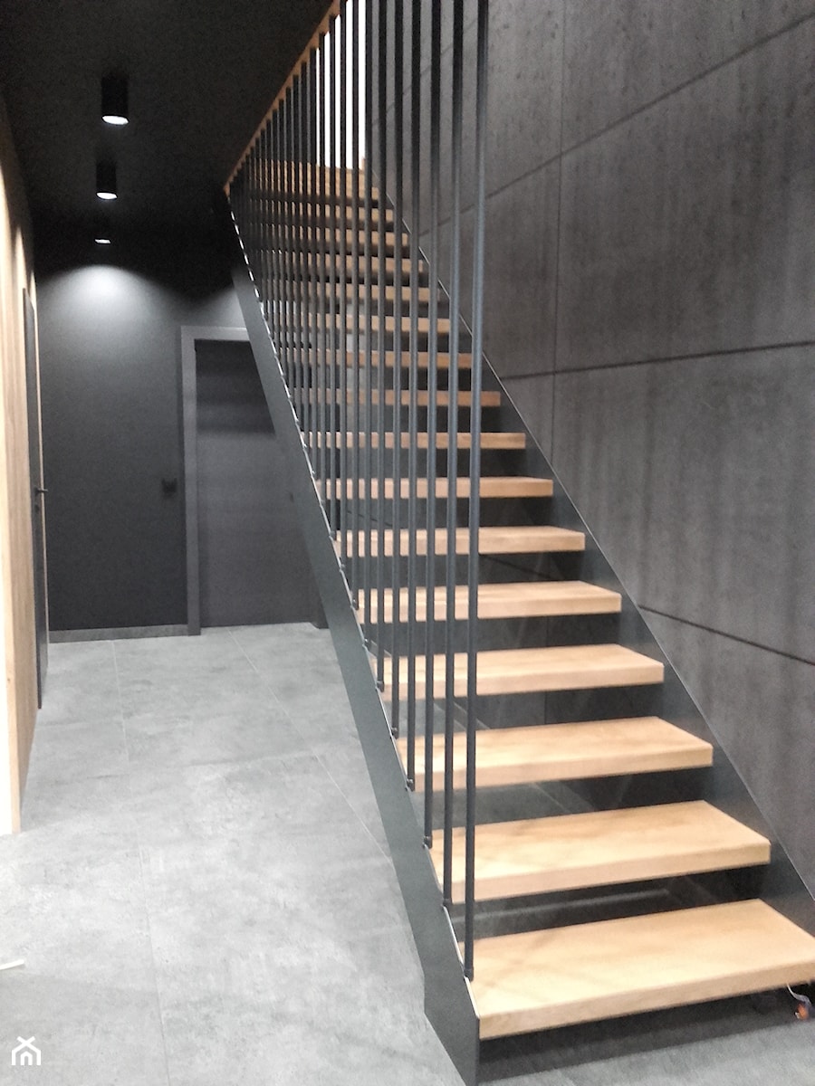 Schody w nowoczesnym stylu - zdjęcie od LEGAR - stolarstwo, schody i podłogi z drewna