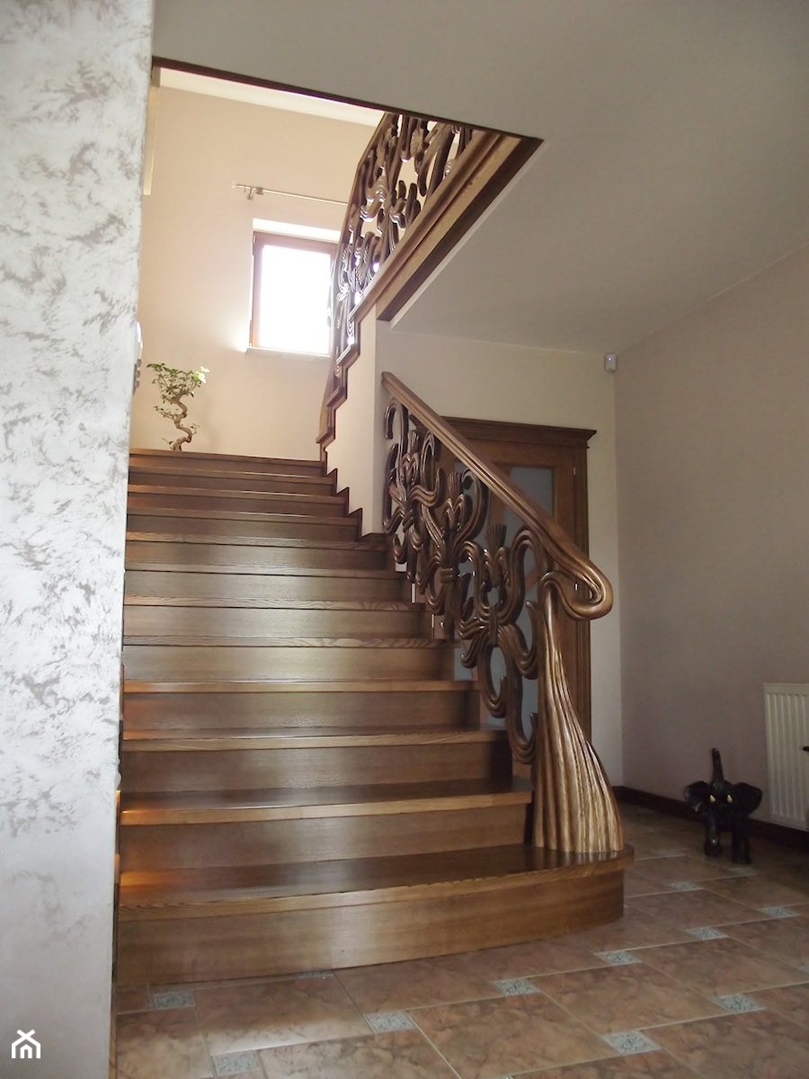 Schody na bonstrukcji betonowej - zdjęcie od LEGAR - stolarstwo, schody i podłogi z drewna