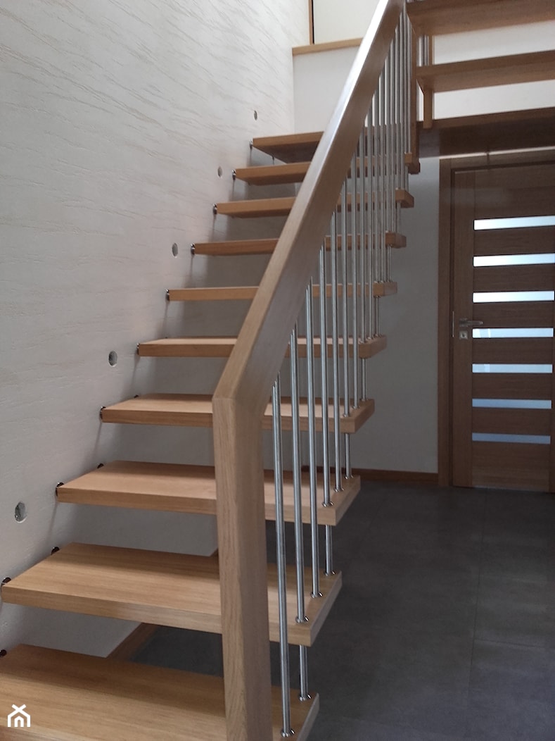schody wspornikowe - zdjęcie od LEGAR - stolarstwo, schody i podłogi z drewna - Homebook