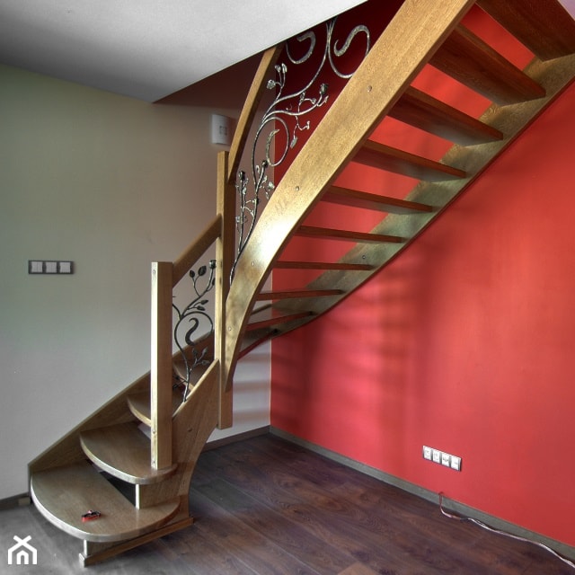 Schody zabiegowe - zdjęcie od LEGAR - stolarstwo, schody i podłogi z drewna - Homebook