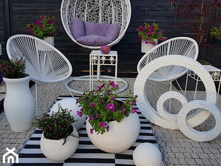Aranżacje wnętrz - Ogród: Dekoracje i ozdoby do ogrodu Kobea Ogrody i Bruki Produkcja i sprzedaż dekoracji ogrodowych Nasza strona http://www.kobea.ns48.pl #balkon#taras#patio# dekoracjedoogrodu#dekoracje#ozdoby#ogród#gardende - Ewa Tyrna. Przeglądaj, dodawaj i zapisuj najlepsze zdjęcia, pomysły i inspiracje designerskie. W bazie mamy już prawie milion fotografii!