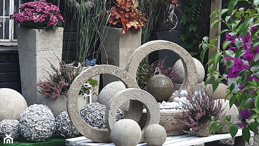Kule betonowe do ogrodu - zdjęcie od Ewa Tyrna
