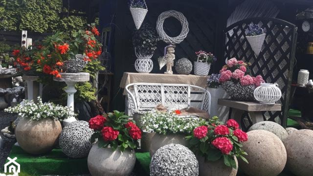 ozdoby dekoracyjne do ogrodu
 - zdjęcie od Ewa Tyrna - Homebook