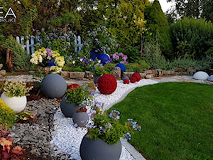 Kule betonowe ozdobne do ogrodu " - zdjęcie od Ewa Tyrna