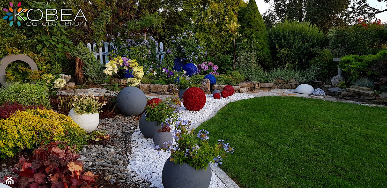 Kule betonowe ozdobne do ogrodu " - zdjęcie od Ewa Tyrna - Homebook