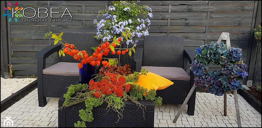 Jesień w ogrodzie dekoracje i ozdoby do ogrodu Kobea Ogrody i Bruki -dekoracje i ozdoby do ogrodu balkon#taras#patio# #kobeaogrodyibruki#dekoracjedoogrodu#dekoracje#ozdoby#ogród#gardendecoration#garde - zdjęcie od Ewa Tyrna