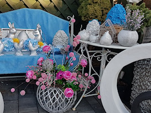 Wiosenne dekoracje do ogrodu - patio-taras-balkon-Kobea Ogrody i Bruki - zdjęcie od Ewa Tyrna